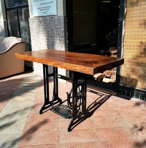 Dikiş Makinası Ayaklı Ceviz Rengi Kütük Masa - DAS90C