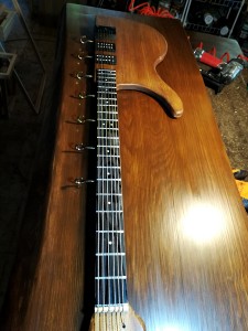Gitar Tasarım Askılık - Ceviz - RTL16-3 - 3