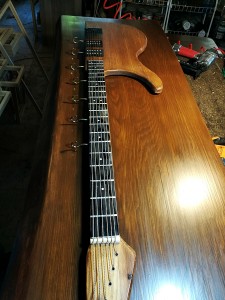 Gitar Tasarım Askılık - Ceviz - RTL16-3 - 5
